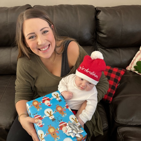 Meet your Posher, Rachel - Picture 3 of 6